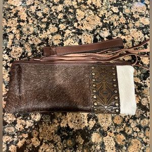 Miranda Lambert “Idlewind” wristlet wallet